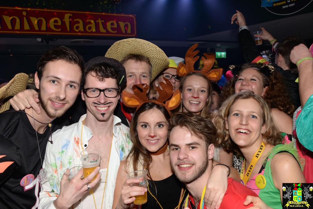 ../Images/Kroegentocht 2017 350.jpg
